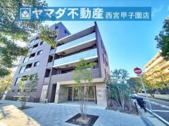 阪神「甲子園」駅　徒歩13分　買物施設や学校が近く暮らしやすい住環境です。